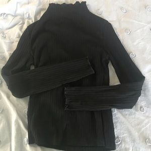 Black ribbed turtleneck shirt